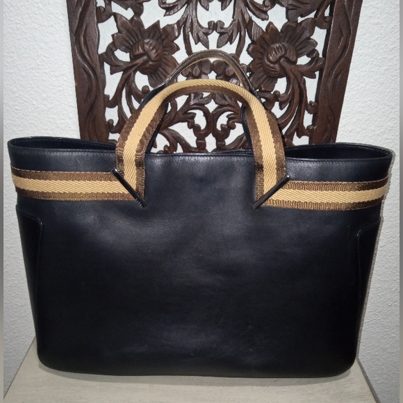 Gucci Leather Unisex Tote Bag - 100% Authentic - Picture 2 of 11